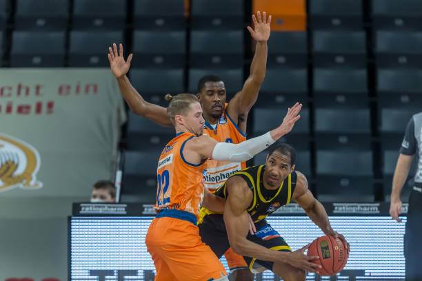 让我们一探 让我们一探