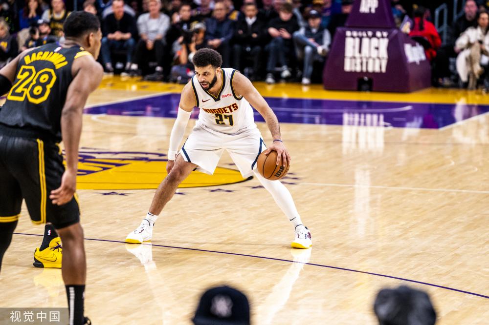 她不仅需要 她不仅需要