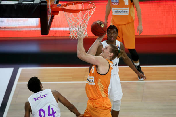 个赛季中 个赛季中